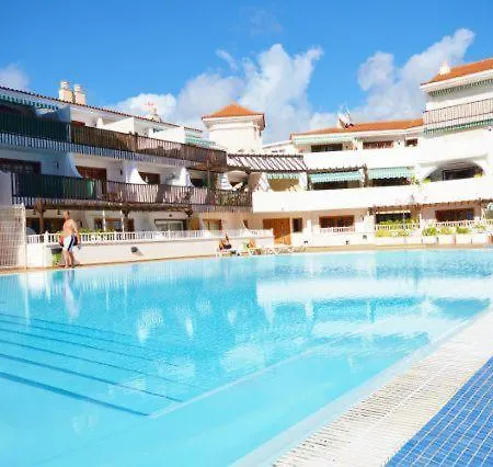 Fanabe Apartment *