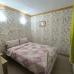 Fanabe アパート アデヘ